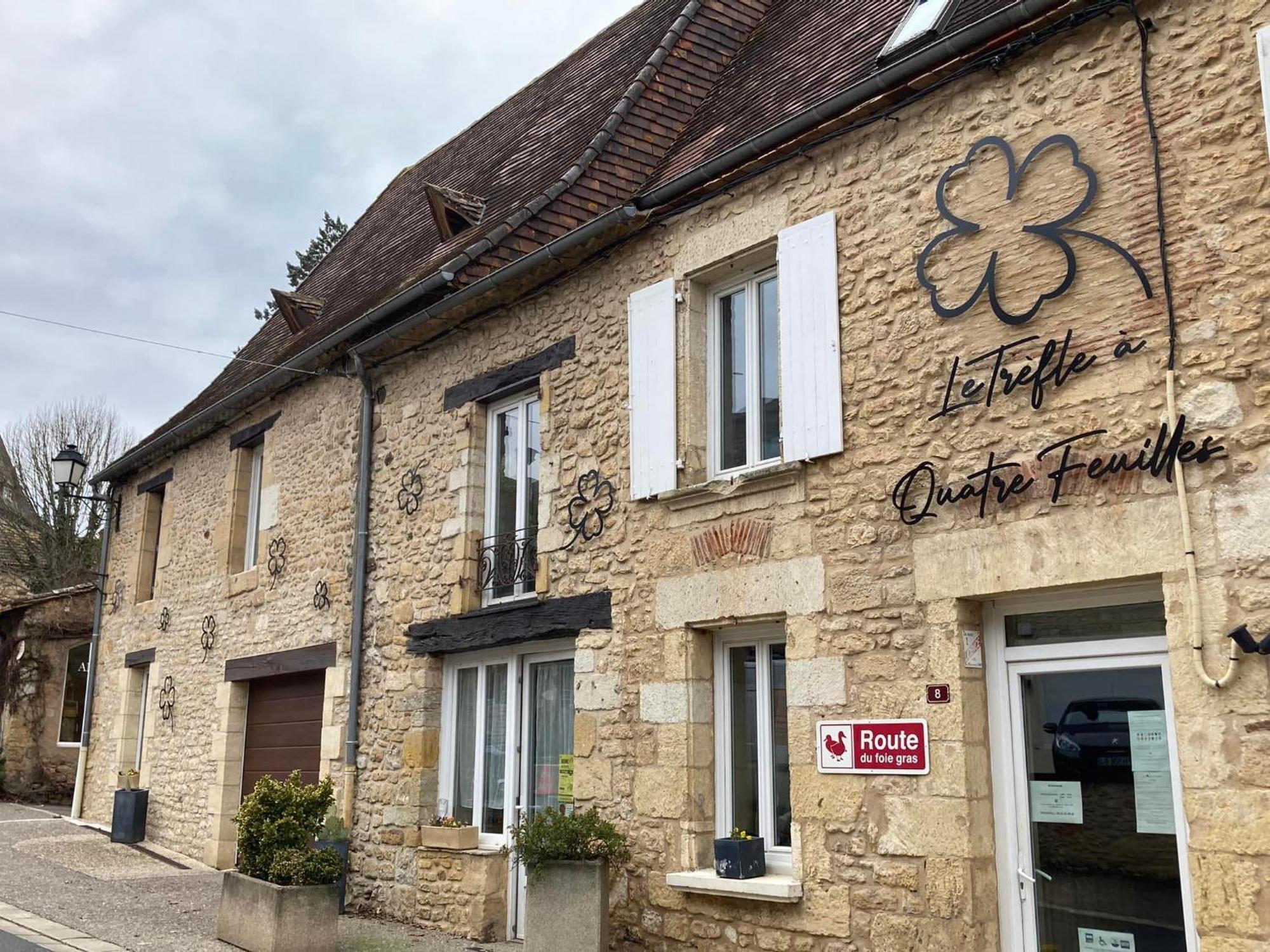 Le Trefle A Quatre Feuilles Hotel Siorac-en-Perigord ภายนอก รูปภาพ
