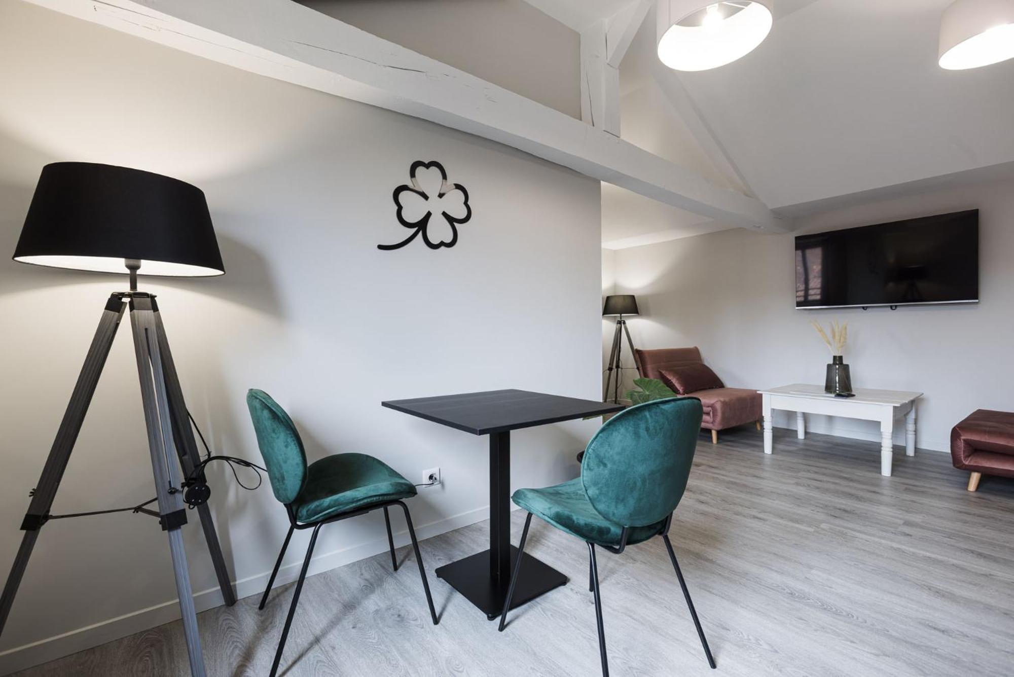 Le Trefle A Quatre Feuilles Hotel Siorac-en-Perigord ภายนอก รูปภาพ